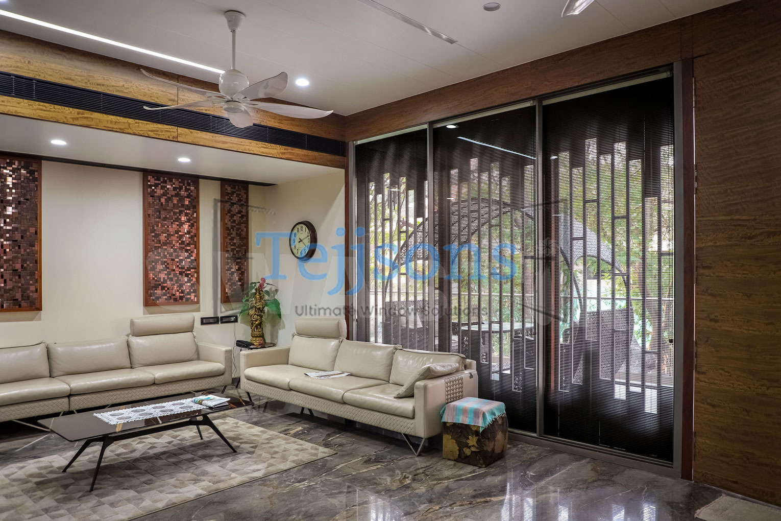 Living room patio doors with integrated blinds